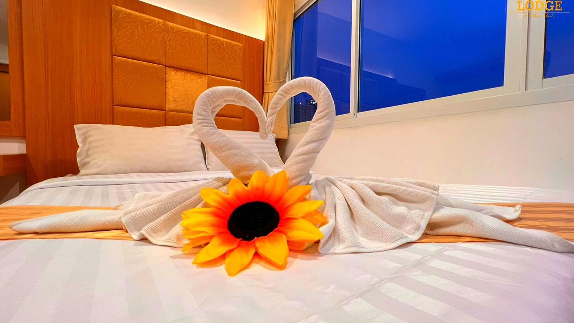เดอะพรีวี่ โรงแรม