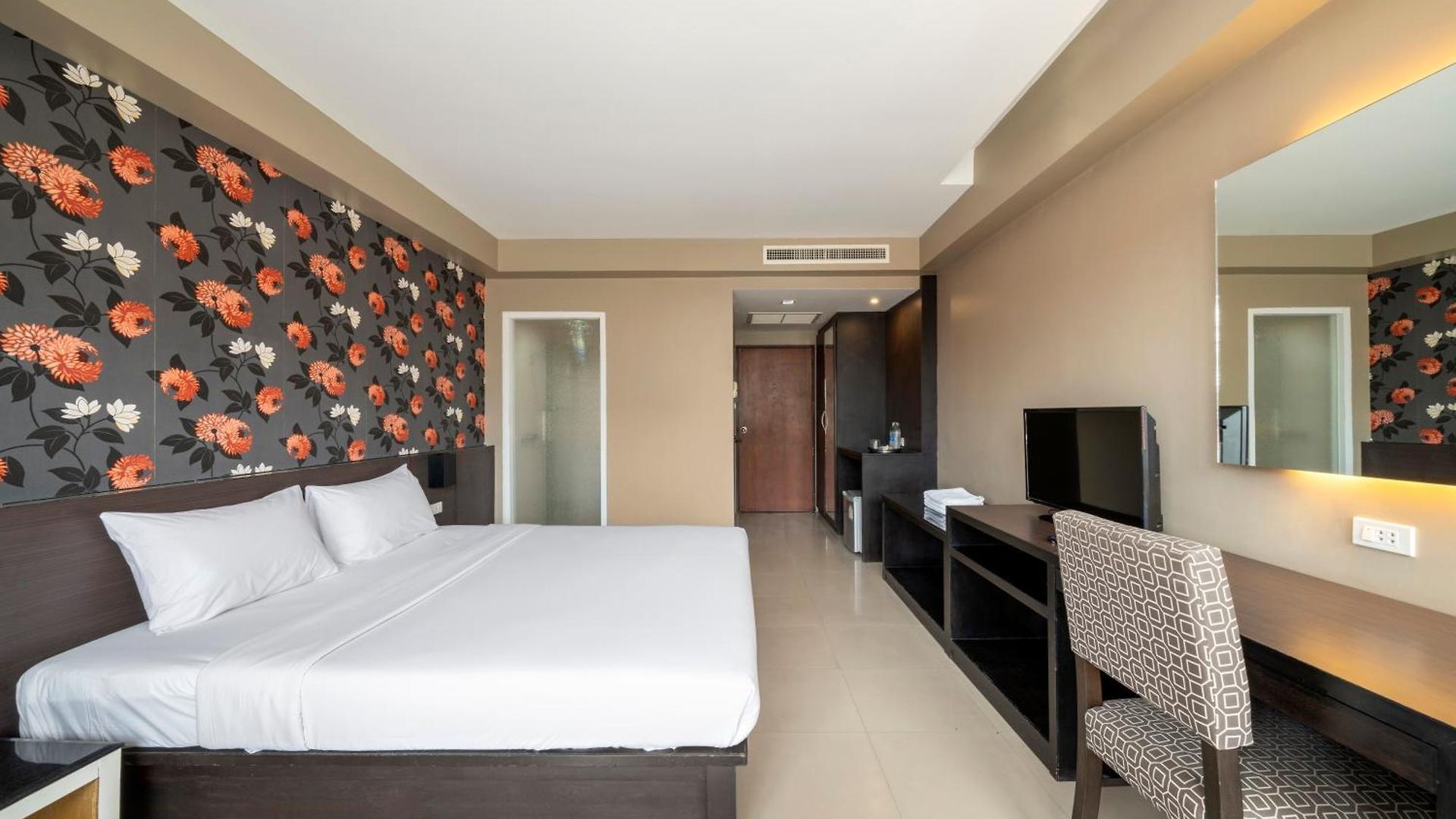 โรงแรมเวลคัม พลาซ่า โรงแรม Pattaya