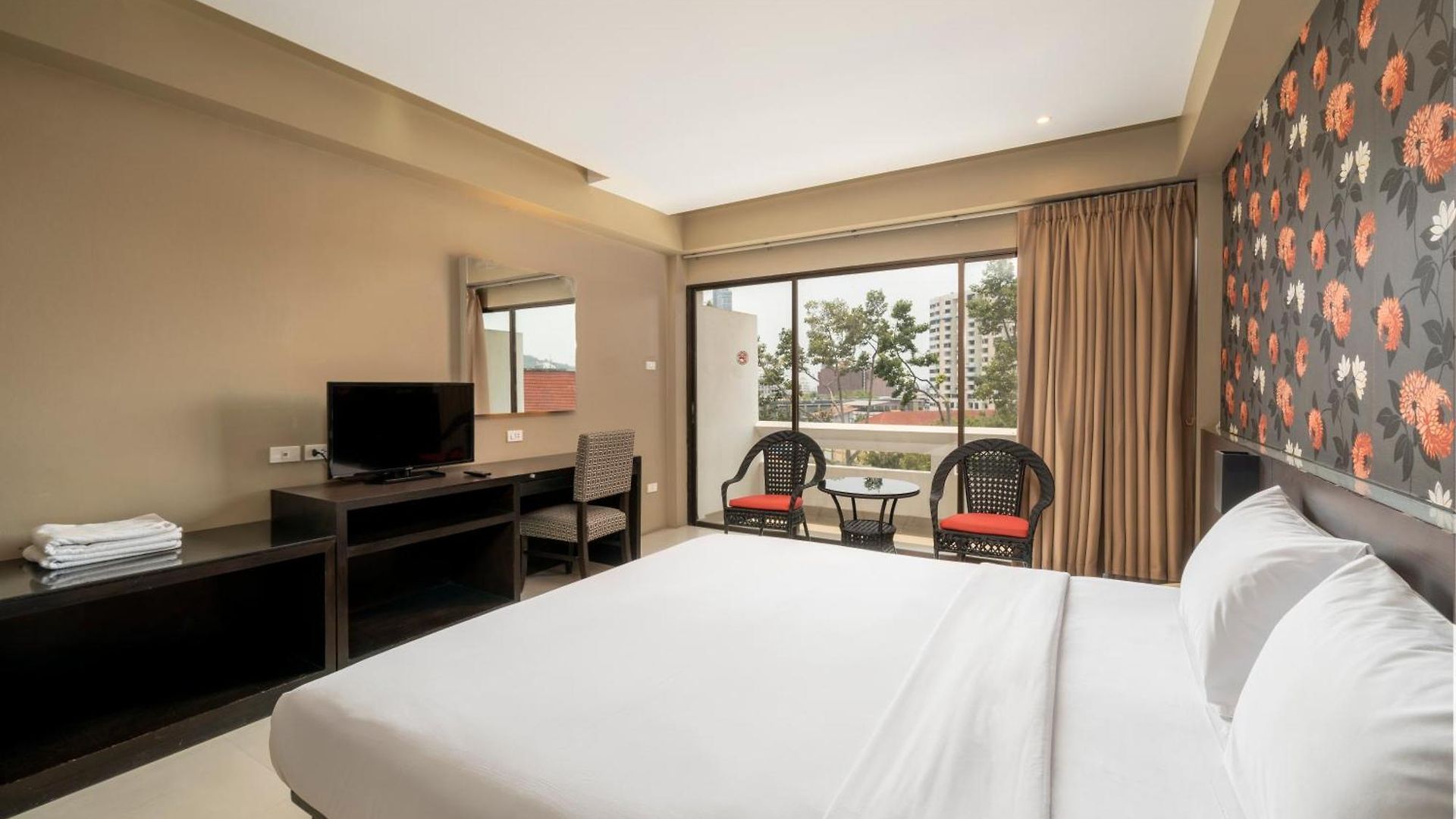 โรงแรมเวลคัม พลาซ่า Pattaya