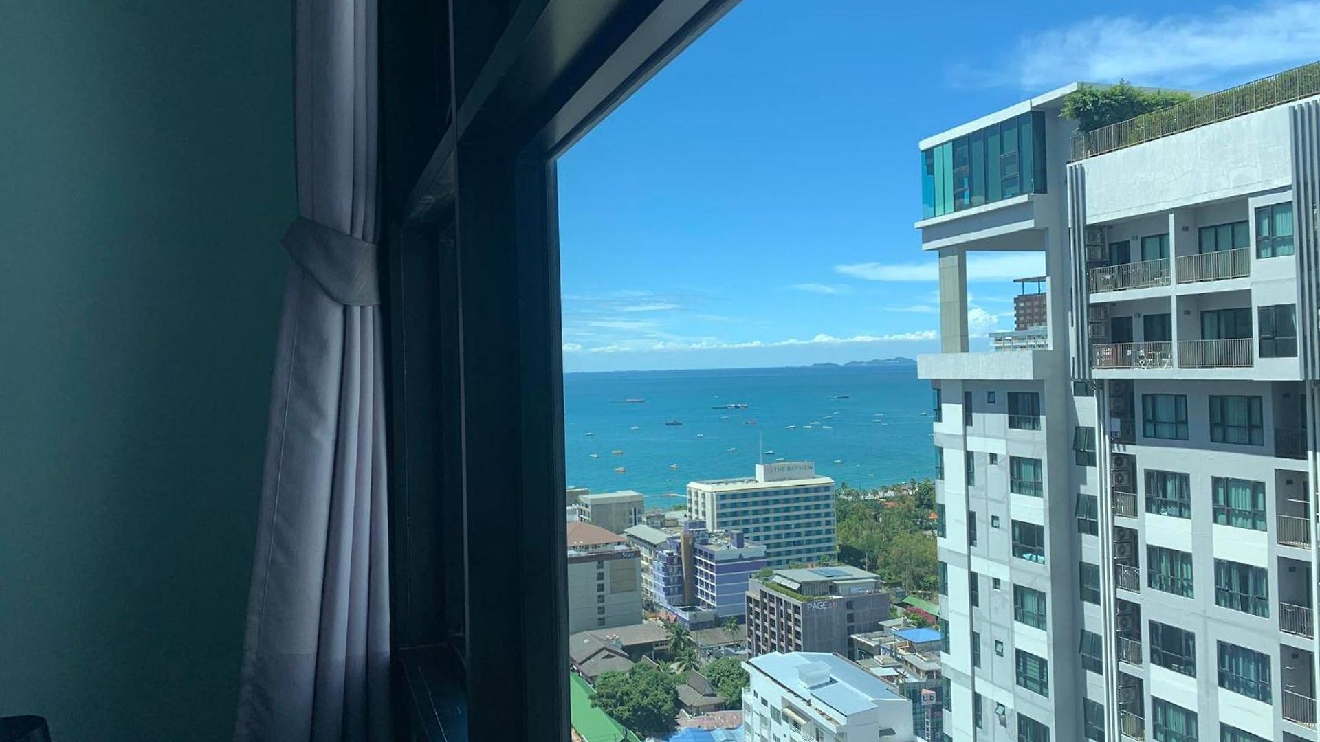 The Base Prime - อพาร์ทเม้น Pattaya