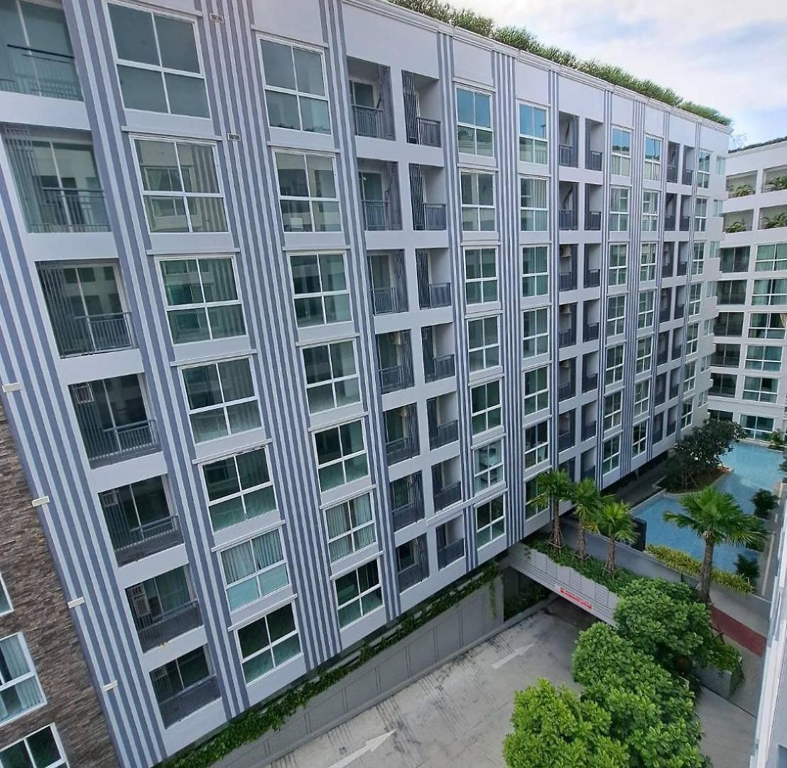 Deco North โรงแรม