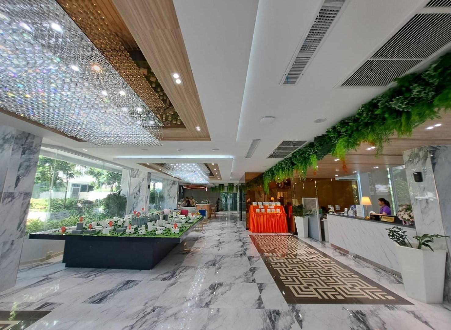 Deco North โรงแรม