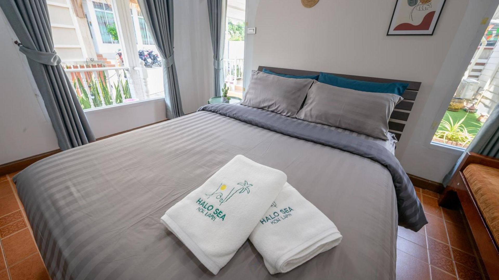 Halo Sea Koh Larn โรงแรม 3*