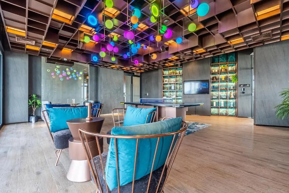 The Edge Seaview อพาร์ทเม้น