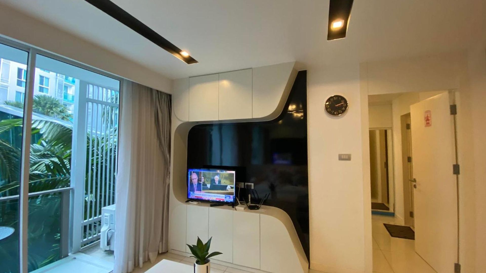 Apartment Center Residents Pattaya