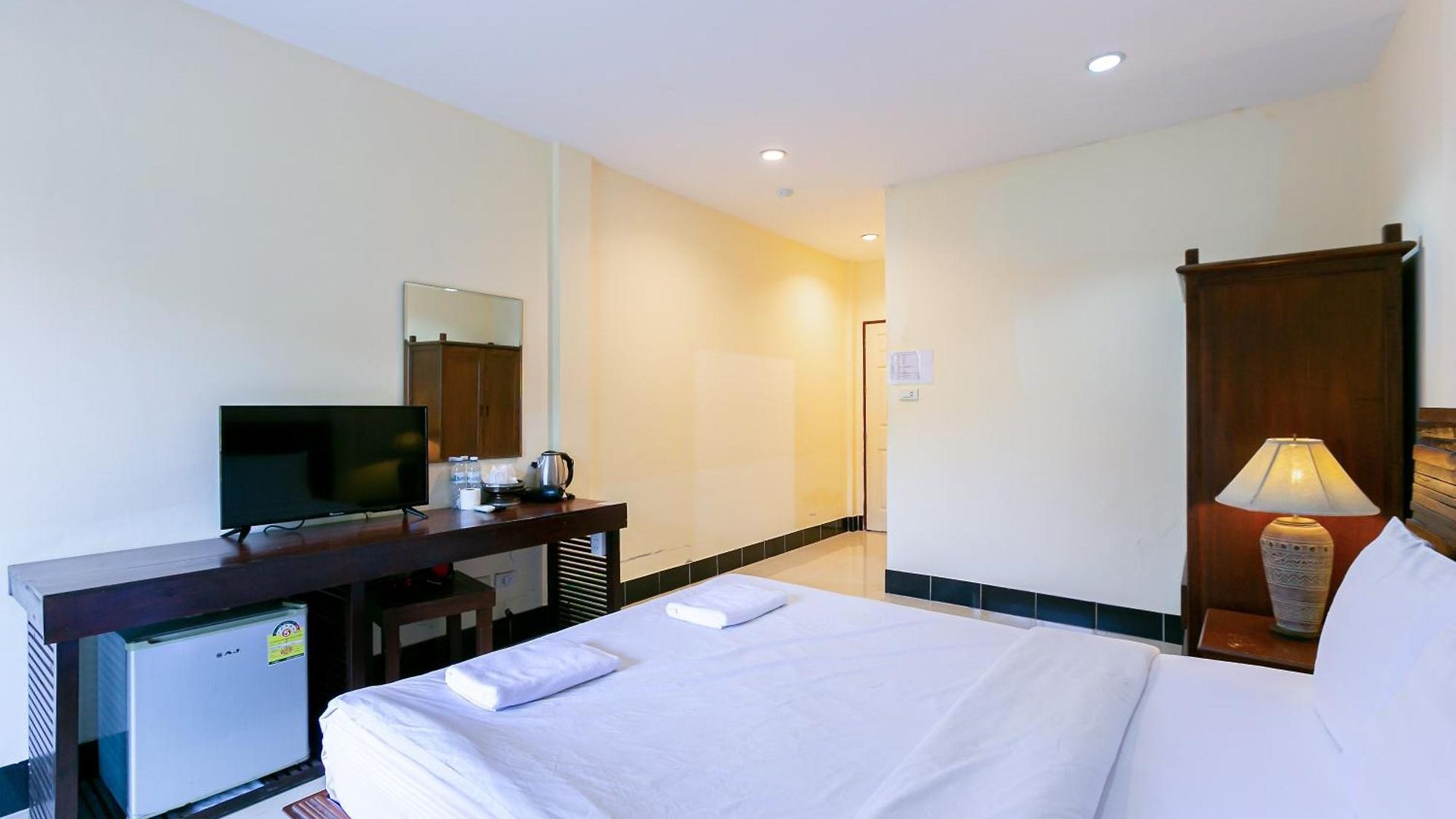 โรงแรม Deeden 3*