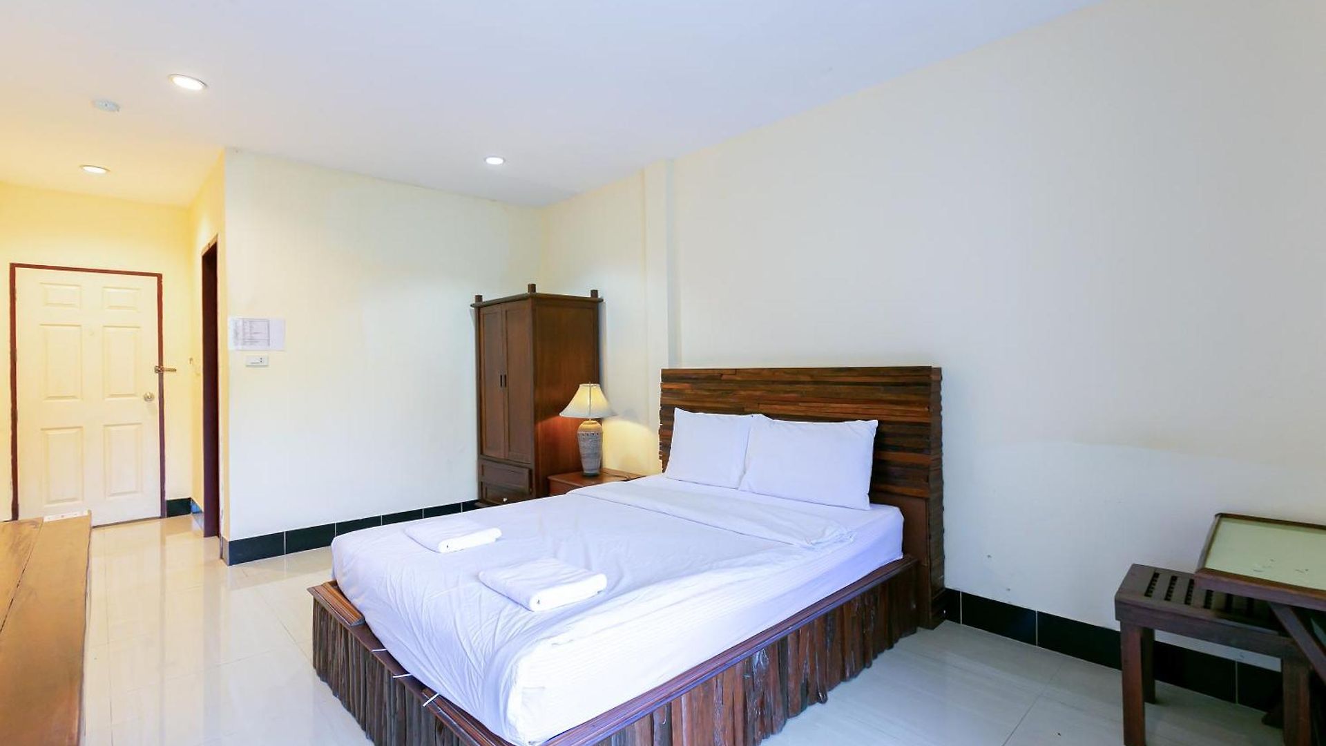 โรงแรม Deeden Pattaya