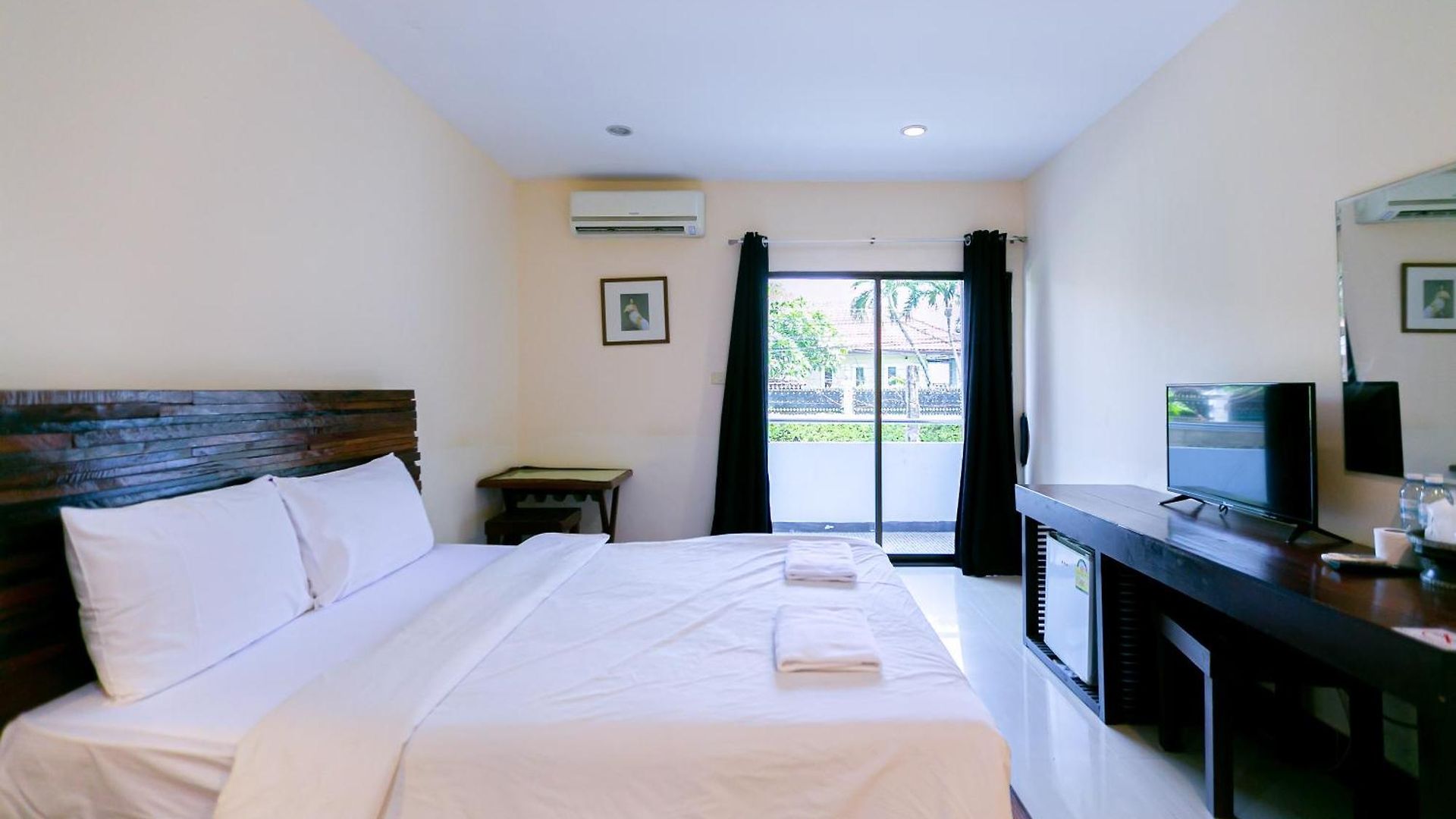 Deeden โรงแรม Pattaya