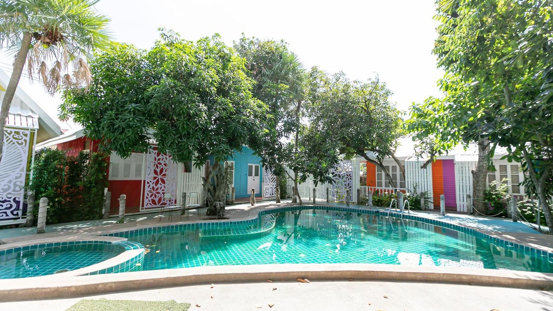 โรงแรม Deeden 3*