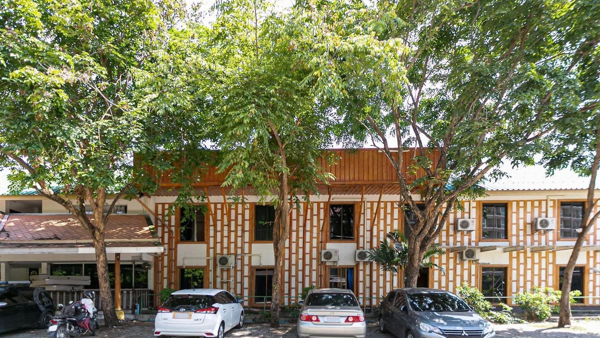 โรงแรม Deeden Pattaya
