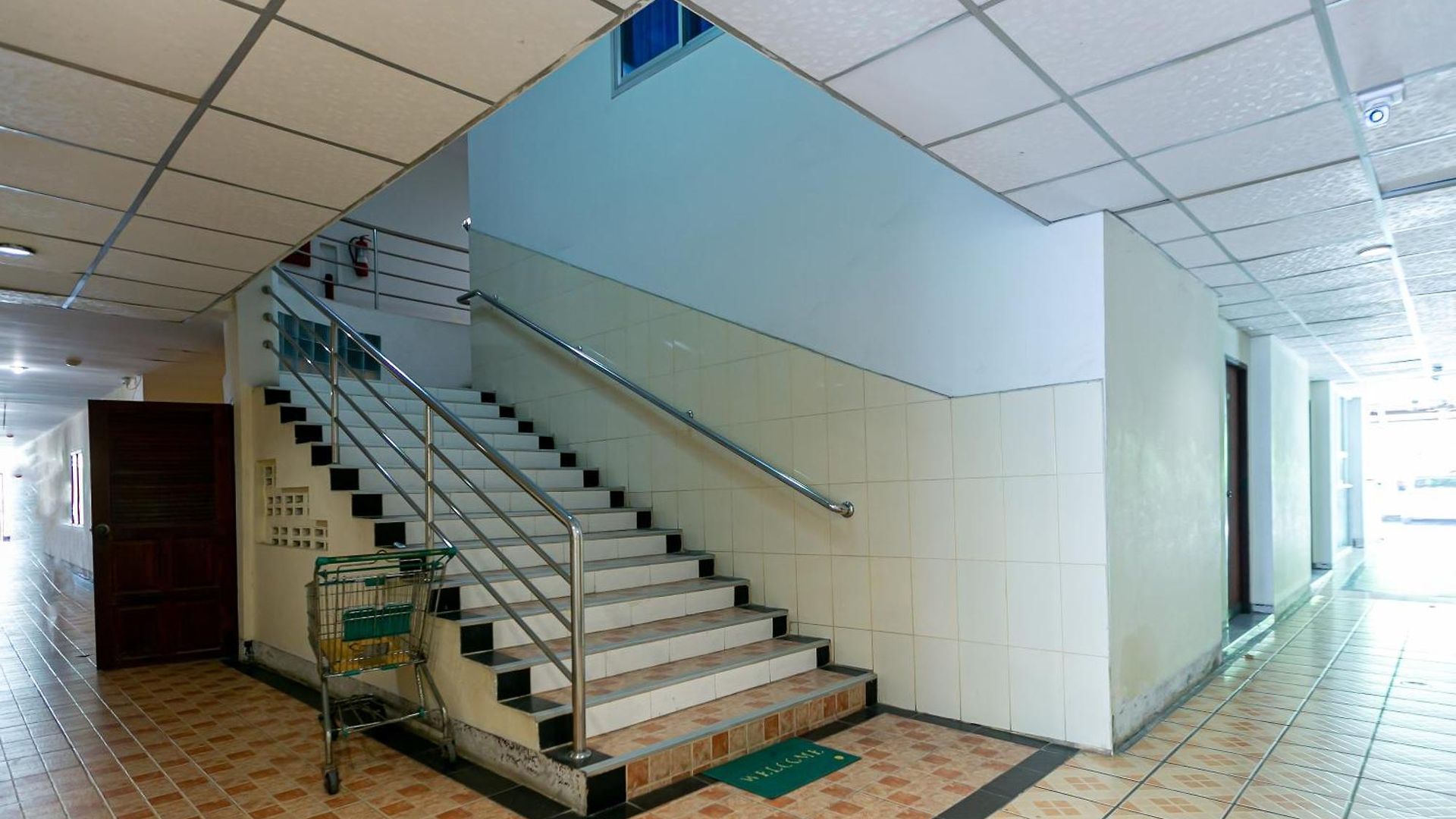 โรงแรม Deeden