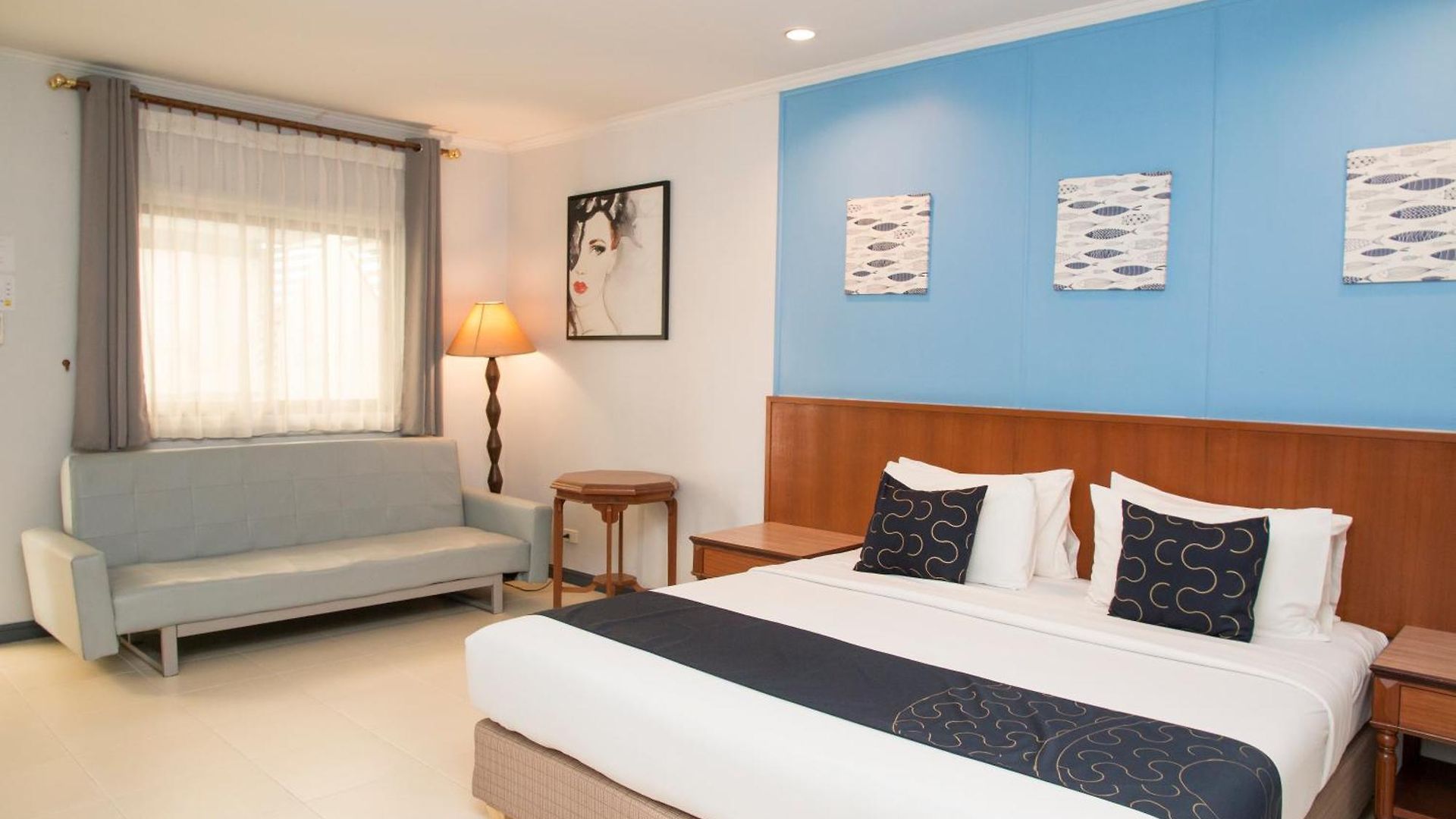 S Formally Sabai โรงแรม 3*