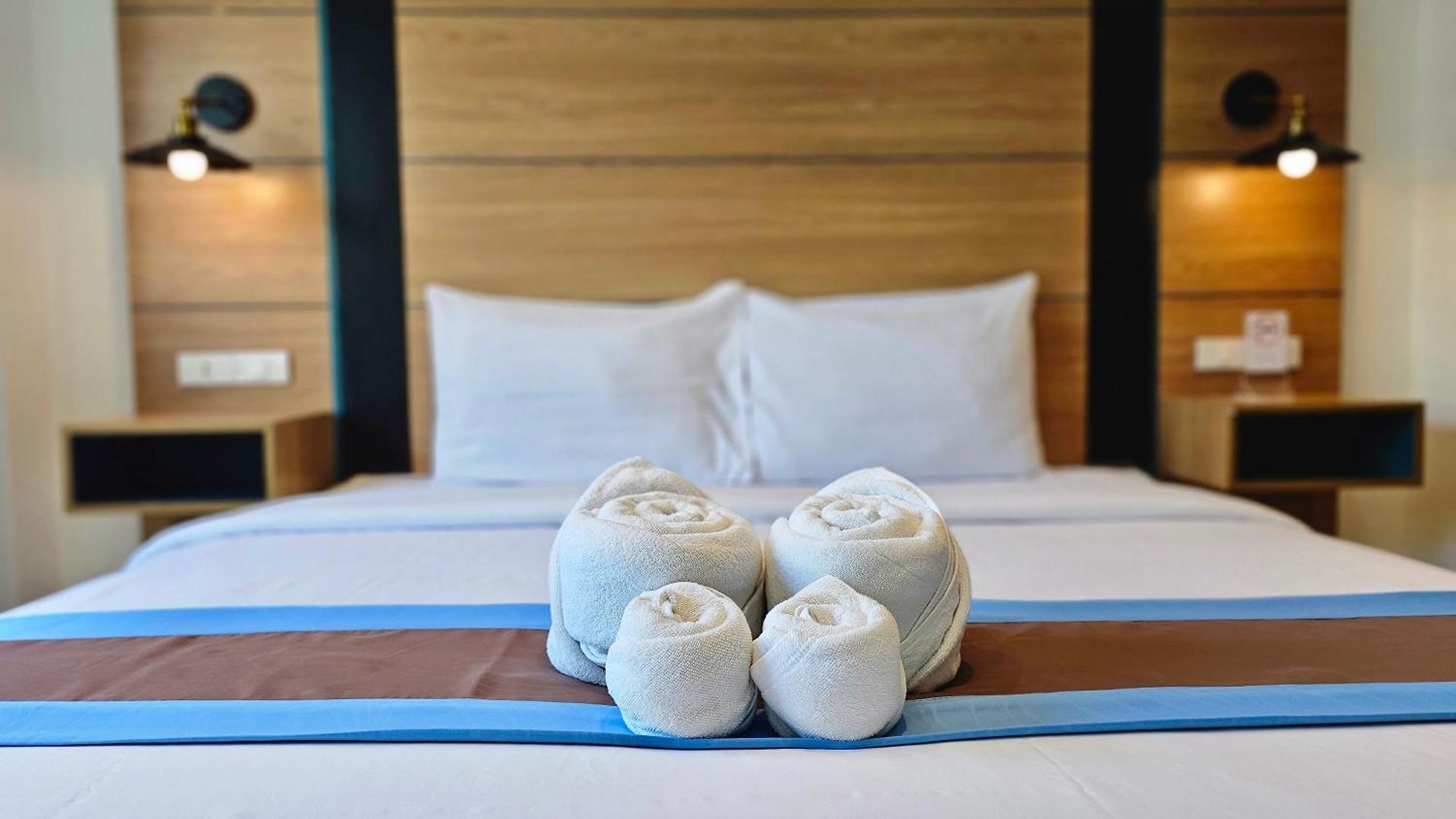 The Base โรงแรม Pattaya
