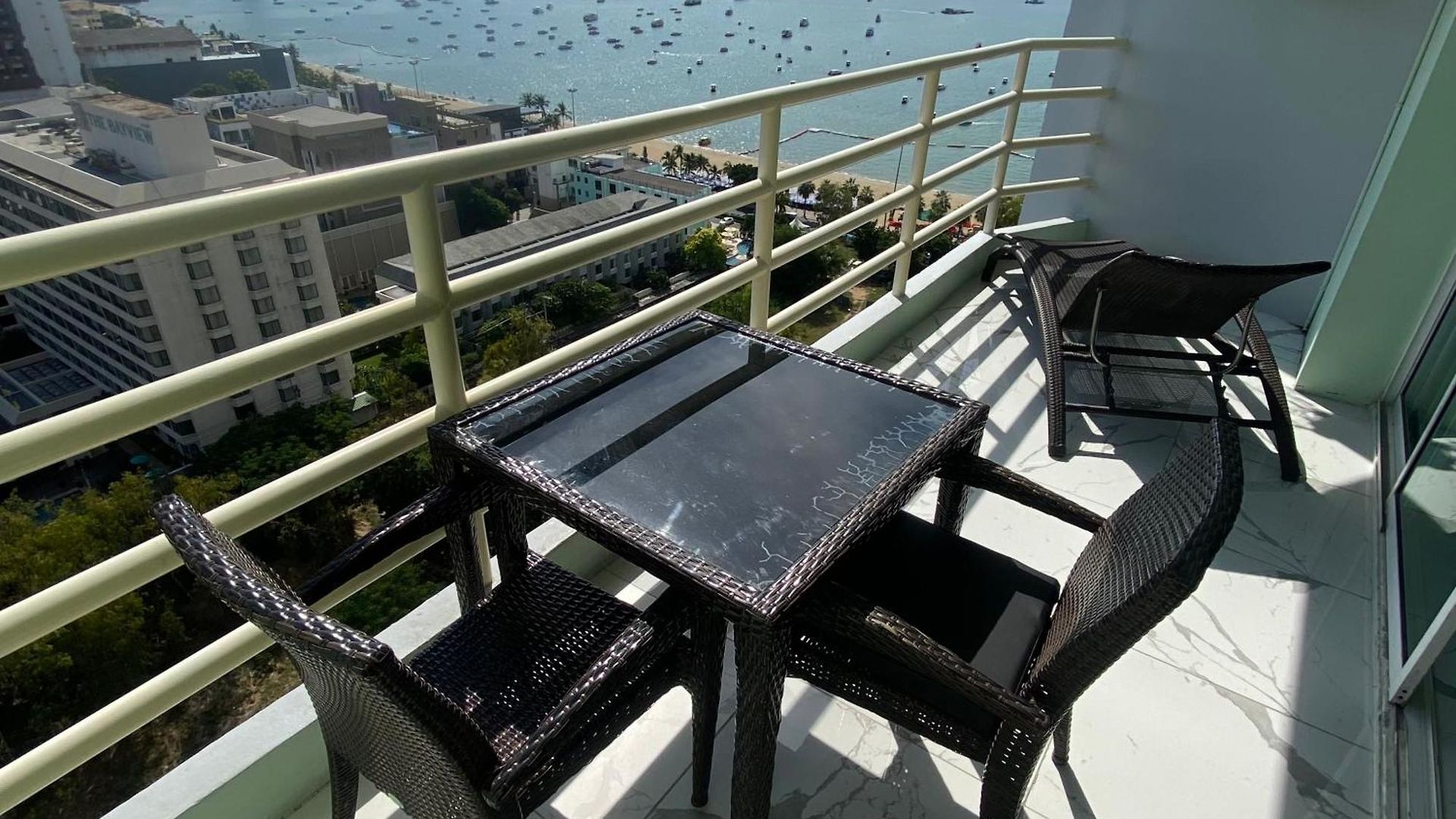 อพาร์ทเม้น View Talay6 *