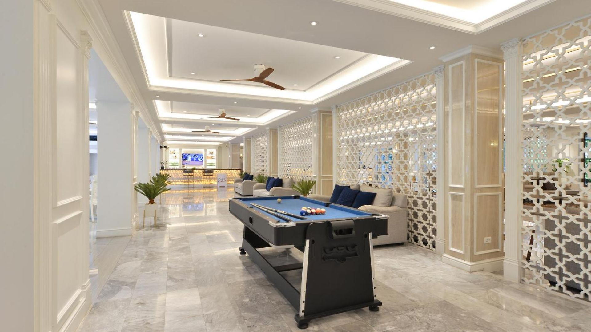 โรงแรม เดอะเบเวอร์ลีโฮเทลพัทยา 4*