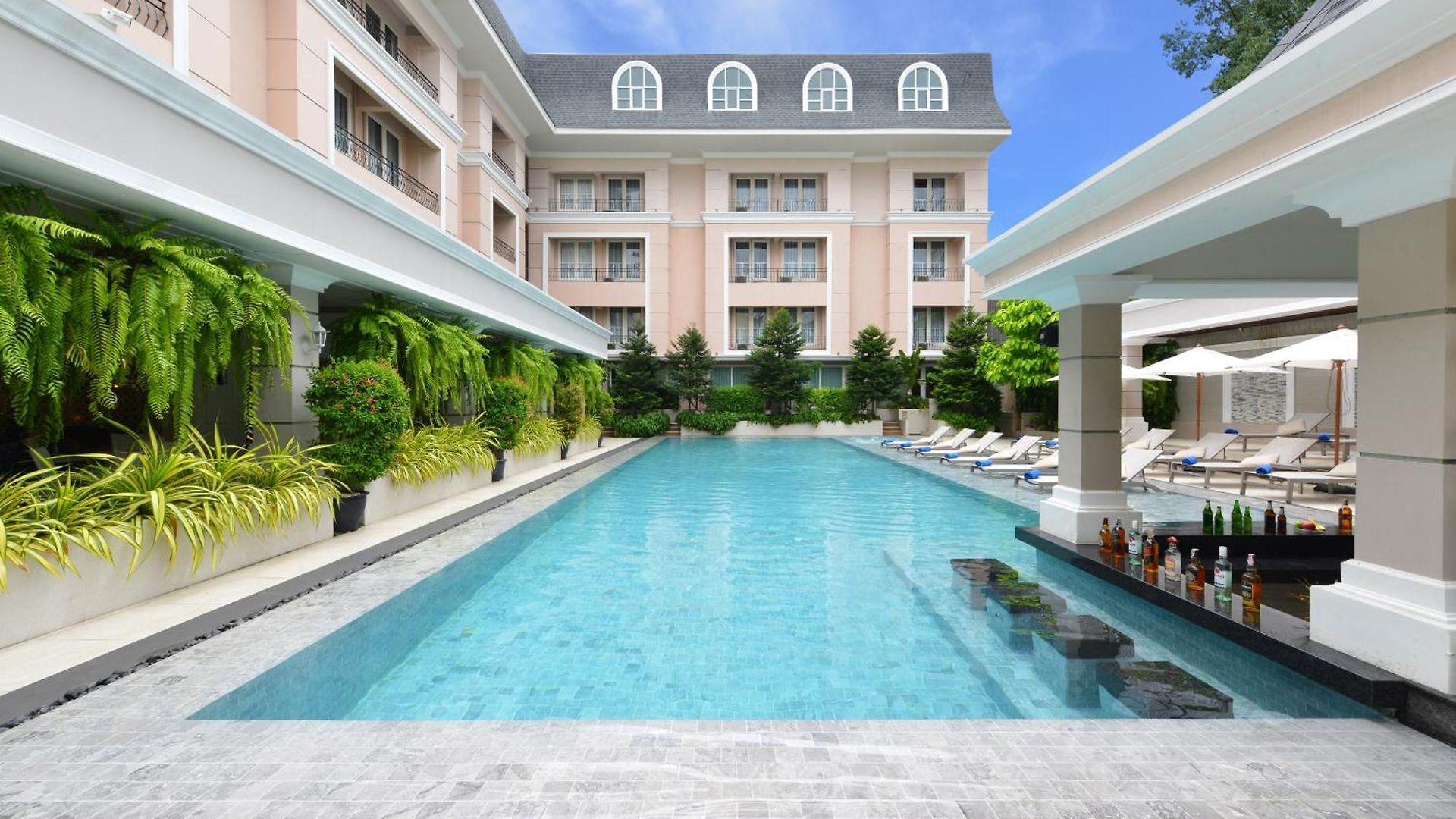 เดอะเบเวอร์ลีโฮเทลพัทยา Pattaya