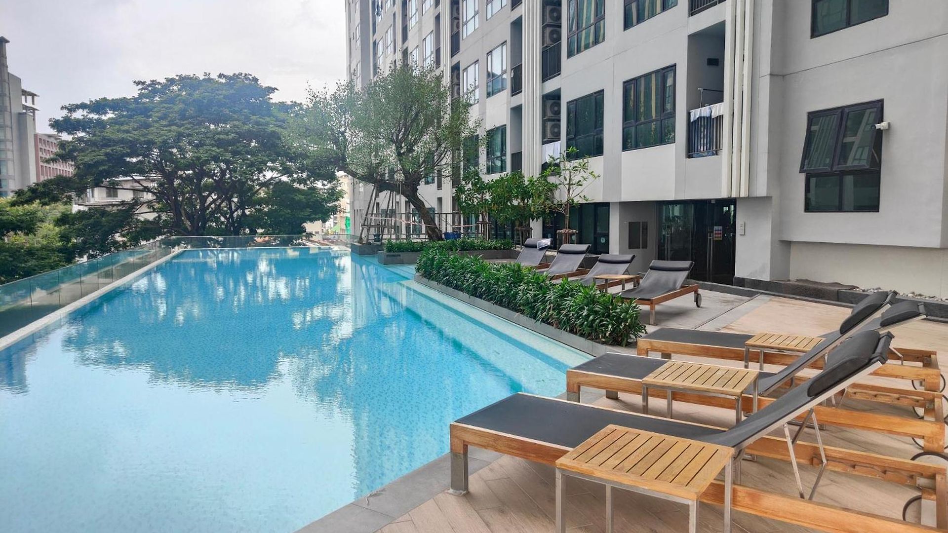 The Base Th Apartment *