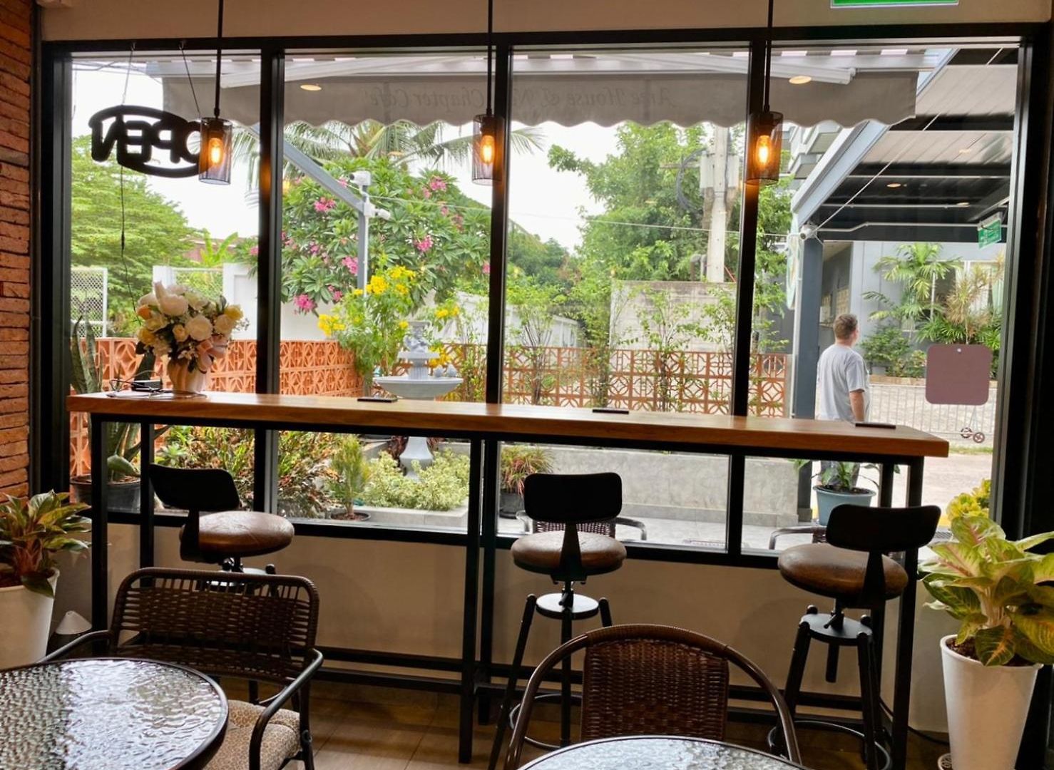 โรงแรม Aree House Poshtel