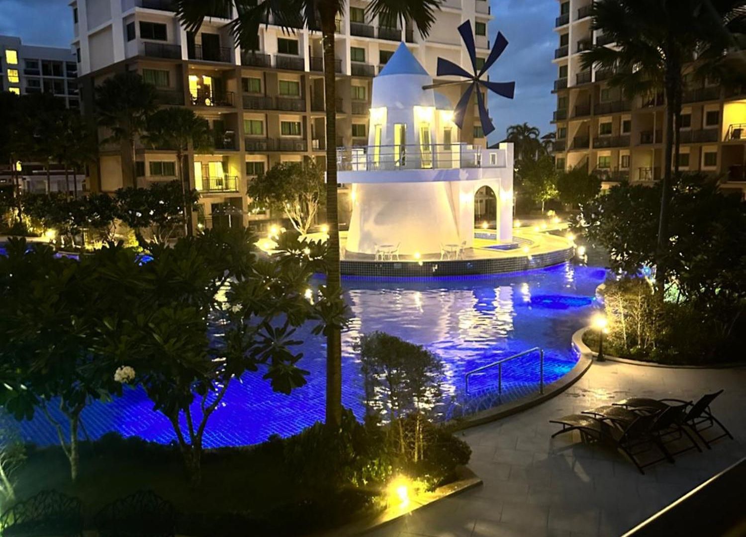 Exclusive Arcadia - Amazing Pools & Gardens, Gym, Sauna, Waterfalls, Jacuzzi, Fast Internet อพาร์ทเม้น Pattaya