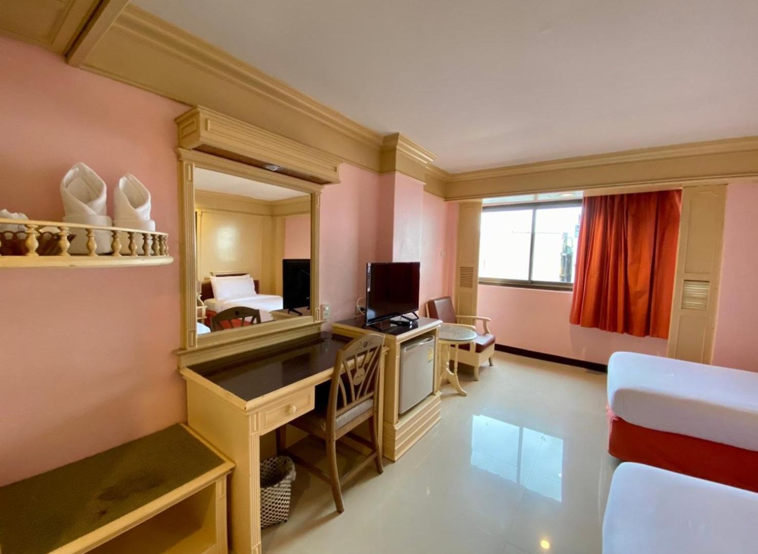 เอเอ โฮเทล พัทยา โรงแรม Pattaya