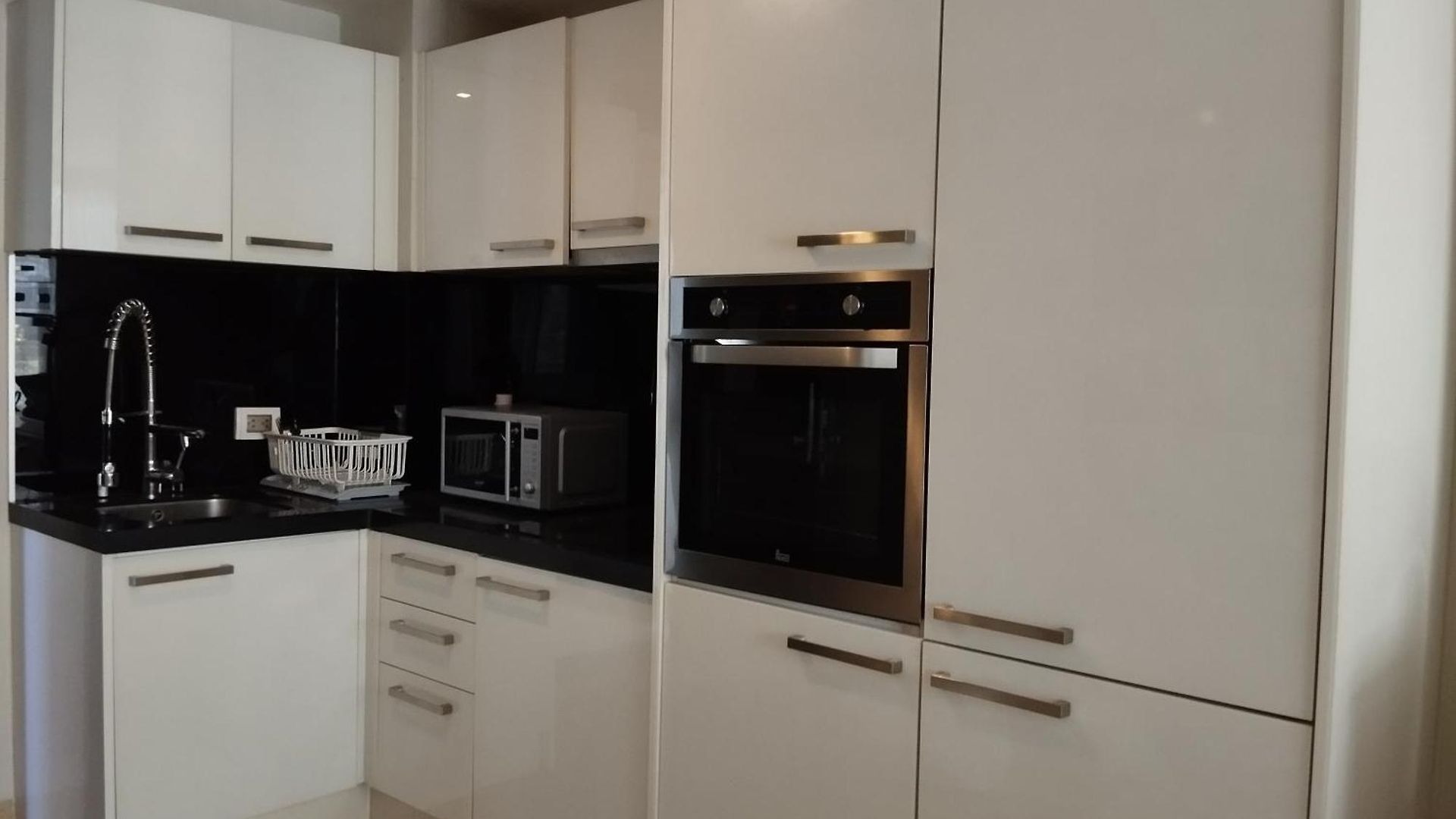 อพาร์ทเม้น Centara Avenue 2 Bedrooms Pool View Pattaya