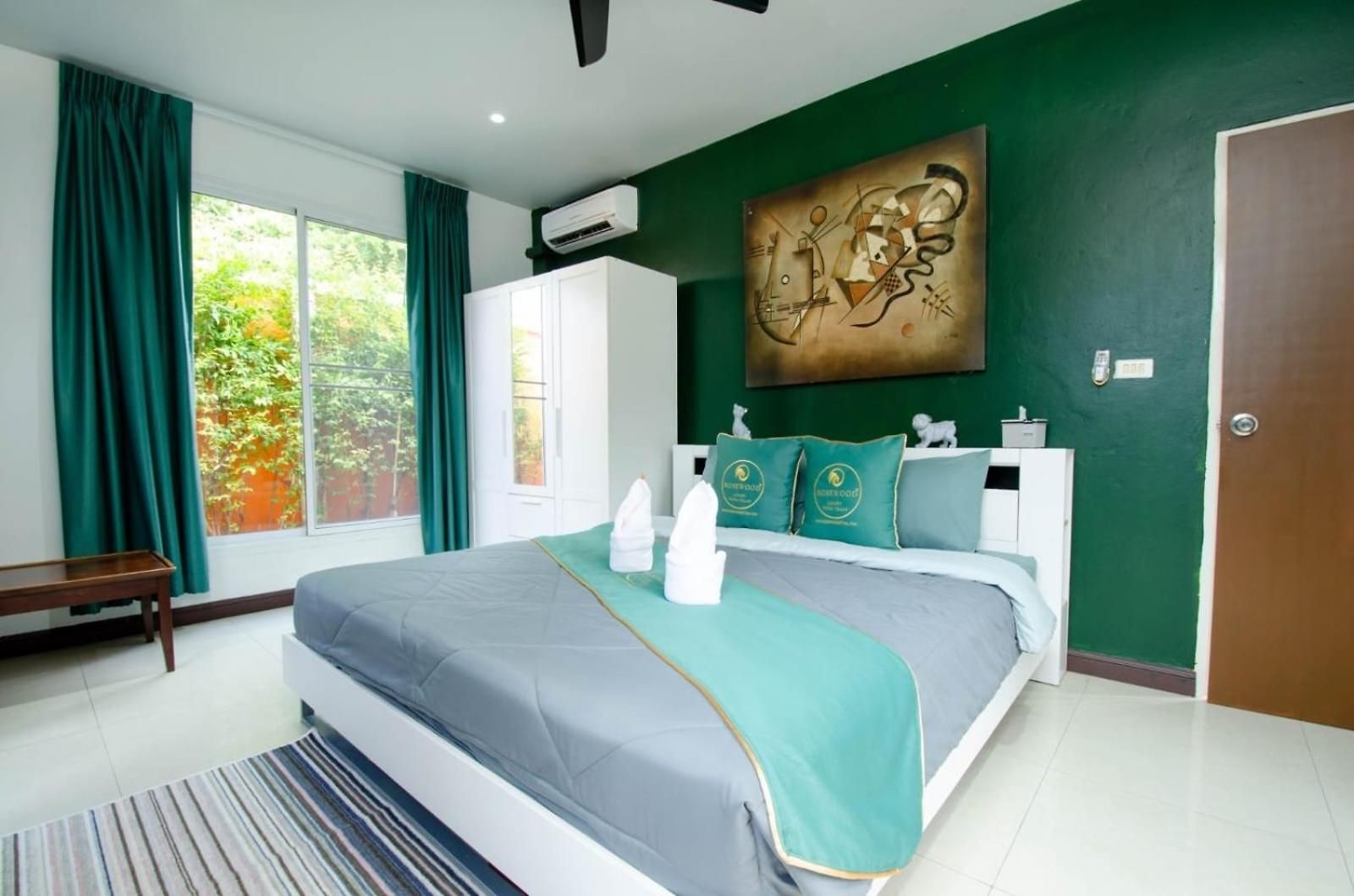 Rosewood Pool 1 Pattaya