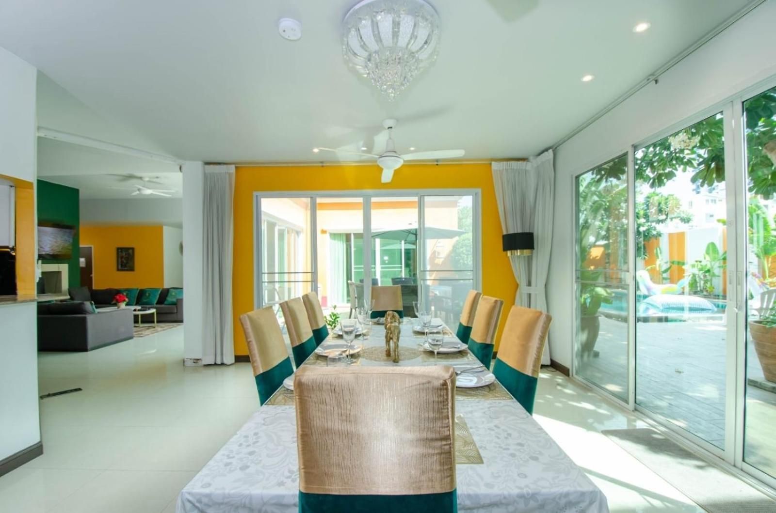 โรงแรม Rosewood Pool 1 Pattaya