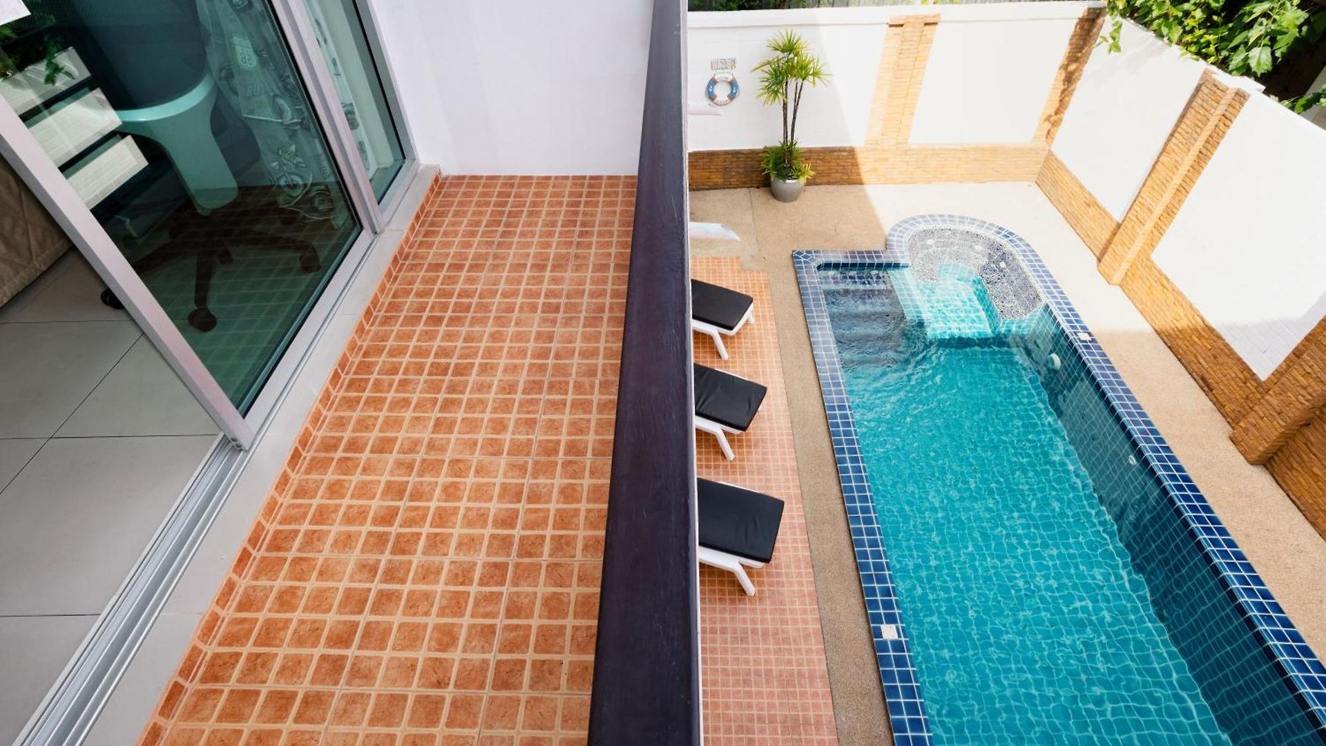 Tw Marina Pool