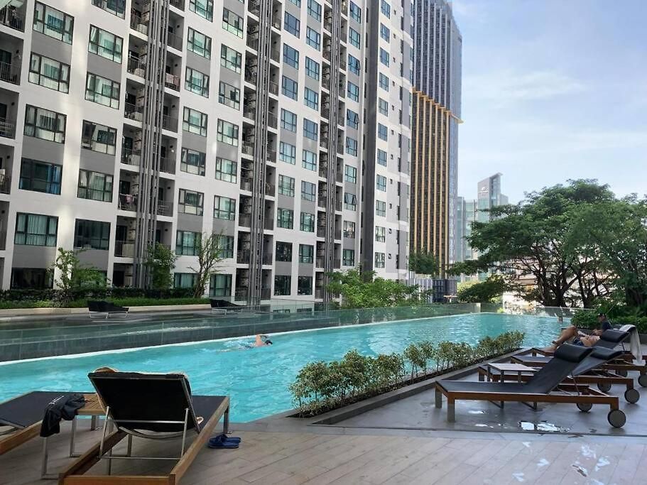 & Infinity Pool อพาร์ทเม้น Pattaya