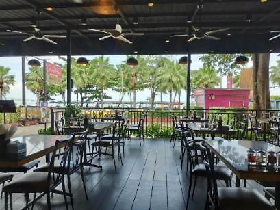Luxury Semi-2bed Pool Near & Walking Street! Pattaya