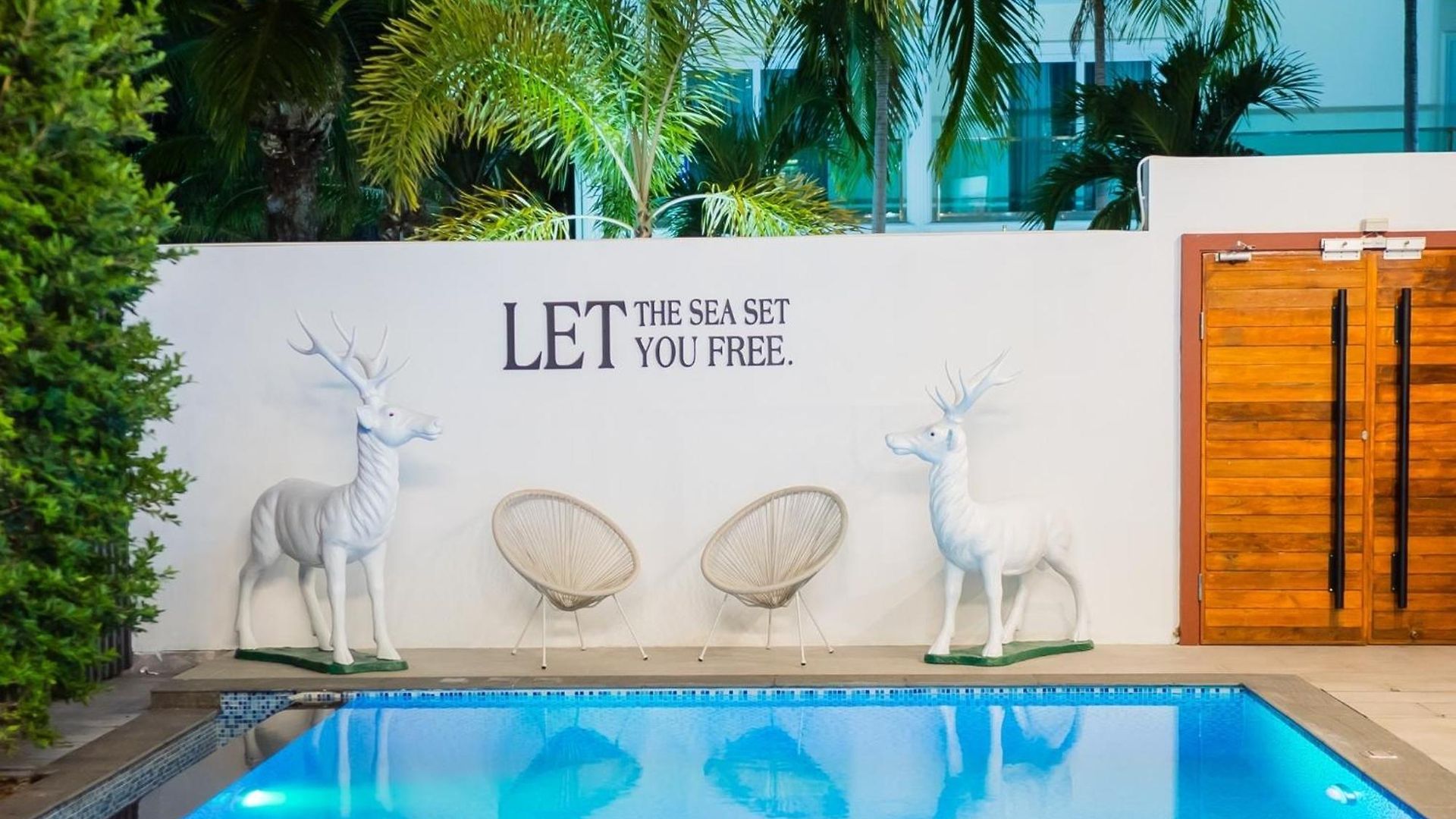 Hollywood Luxury Poolvilla Walking Street 4 Bedrooms วิลล่า