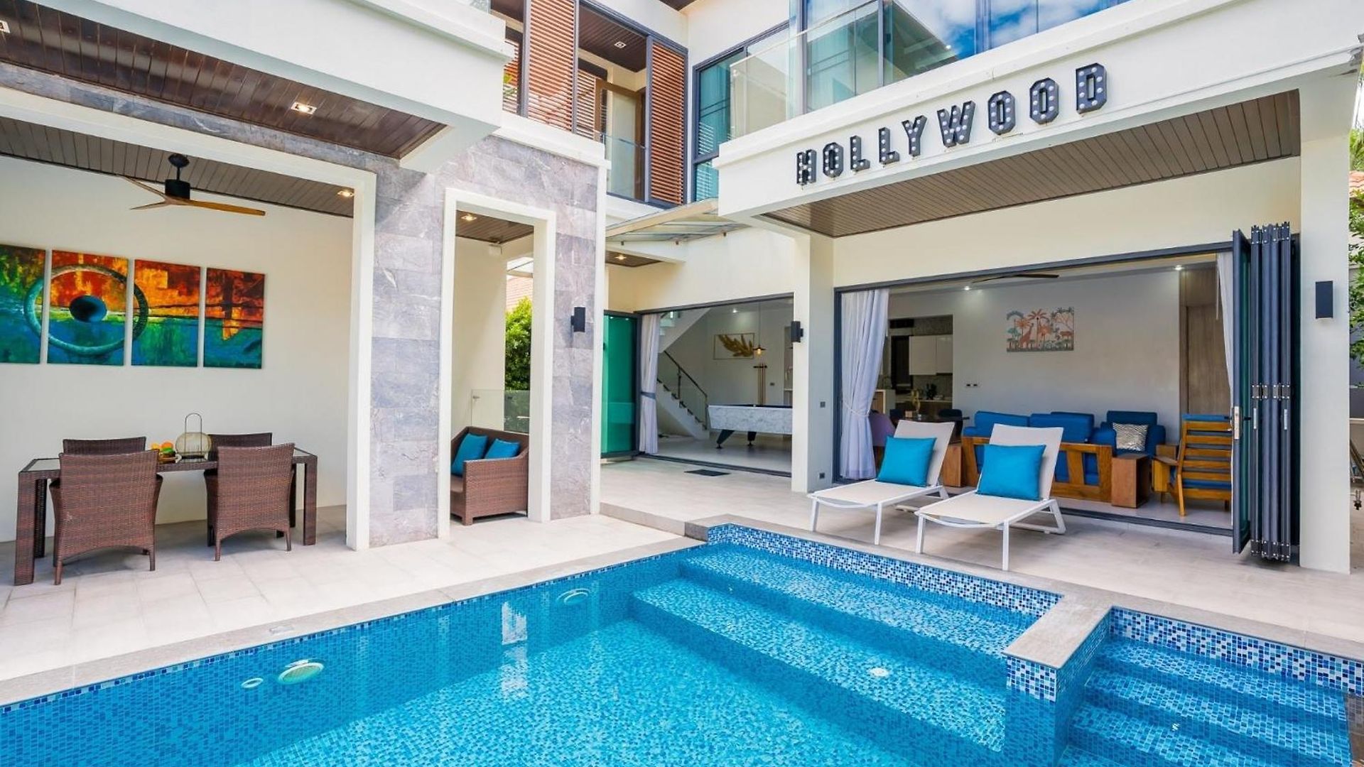 Hollywood Luxury Poolvilla Walking Street 4 Bedrooms *