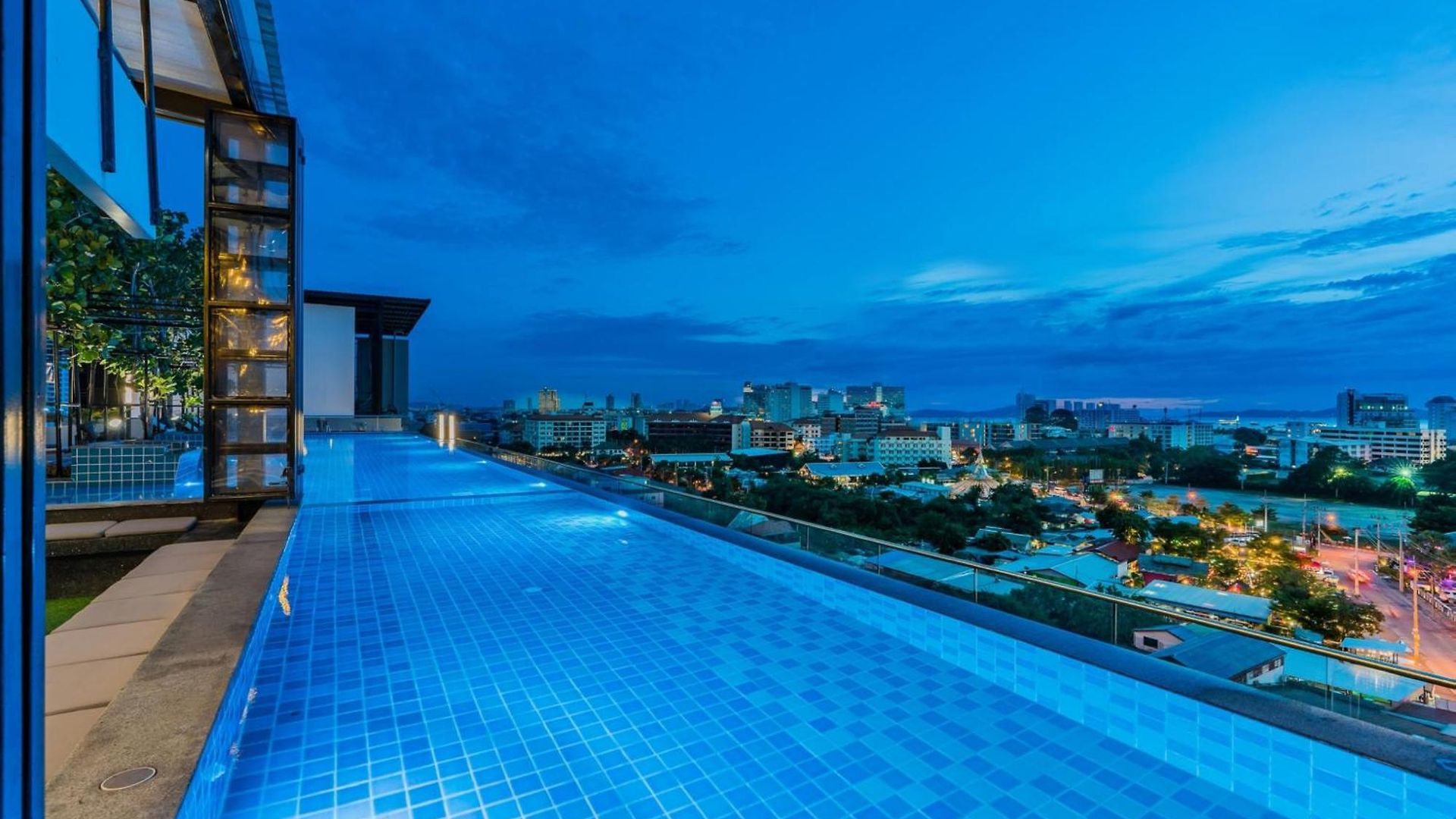 Hotel Surestay By Western T