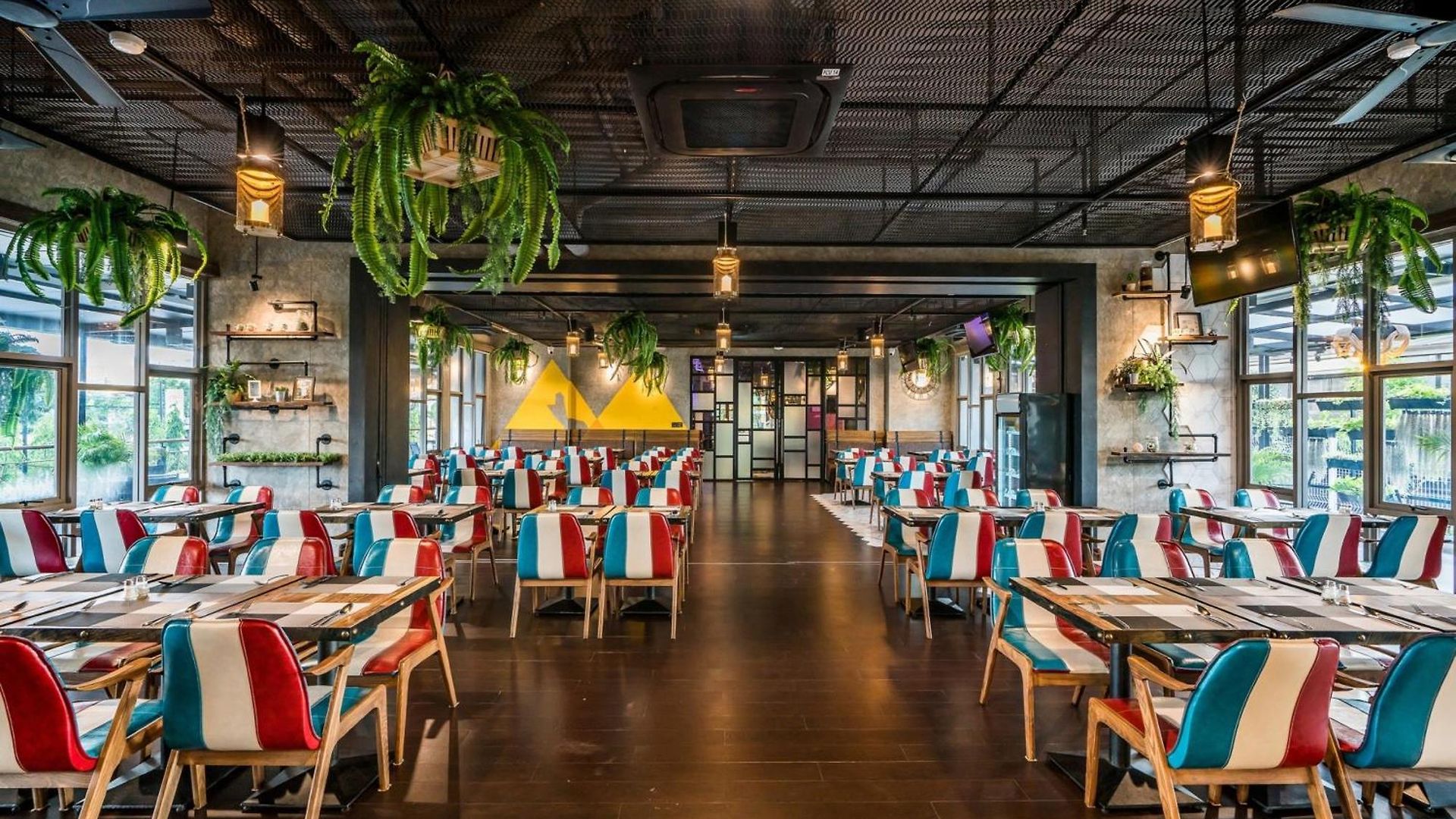 Surestay By Western T Pattaya