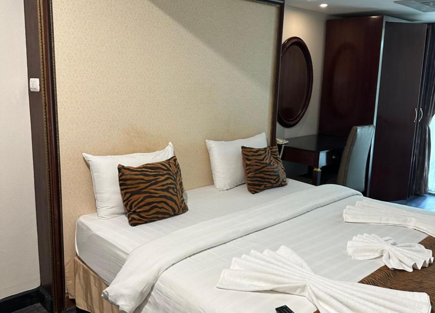 โรงแรม Maleez 3*