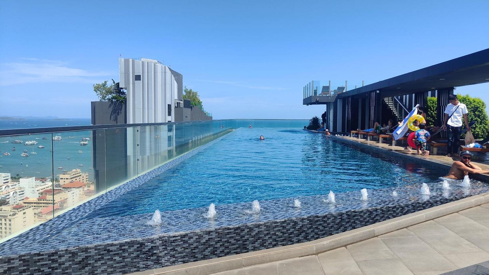 The Base Th Pattaya