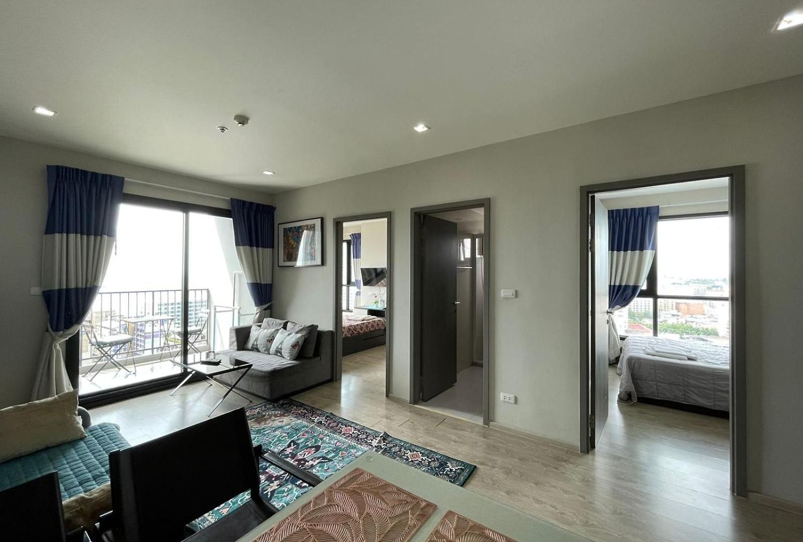 อพาร์ทเม้น The Base Deluxe Pattaya