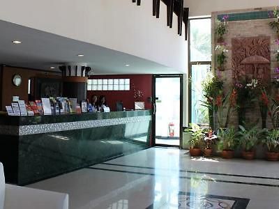Bay โรงแรม