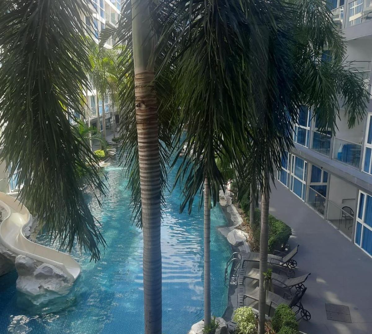 อพาร์ทเม้น Central Pattaya Apartments *