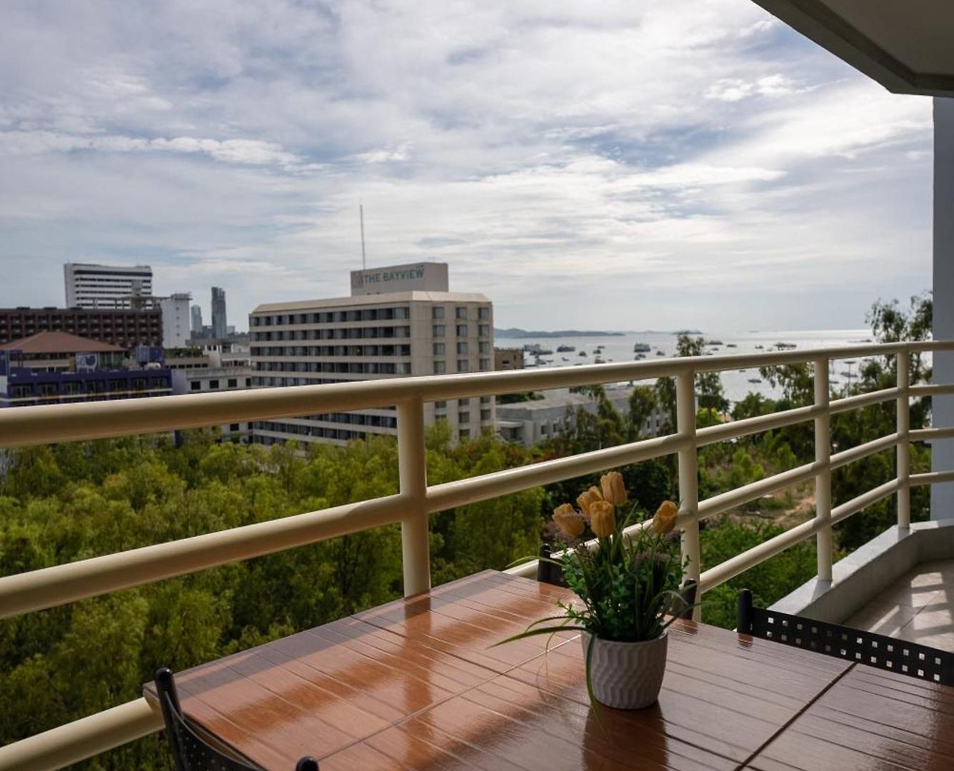 Vtsix At View Talay 6 4*