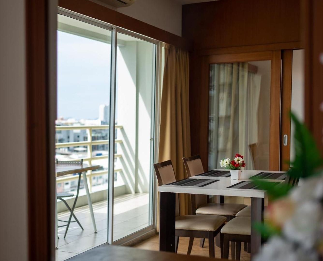 Vtsix At View Talay 6 4*