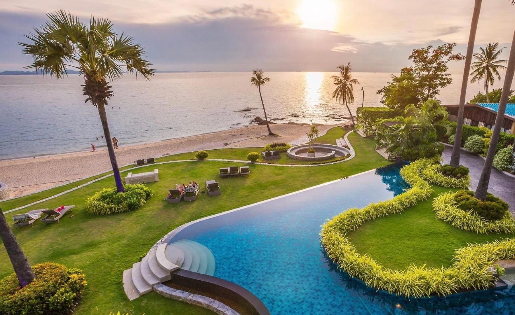 Apartment Luxurious Beachfront