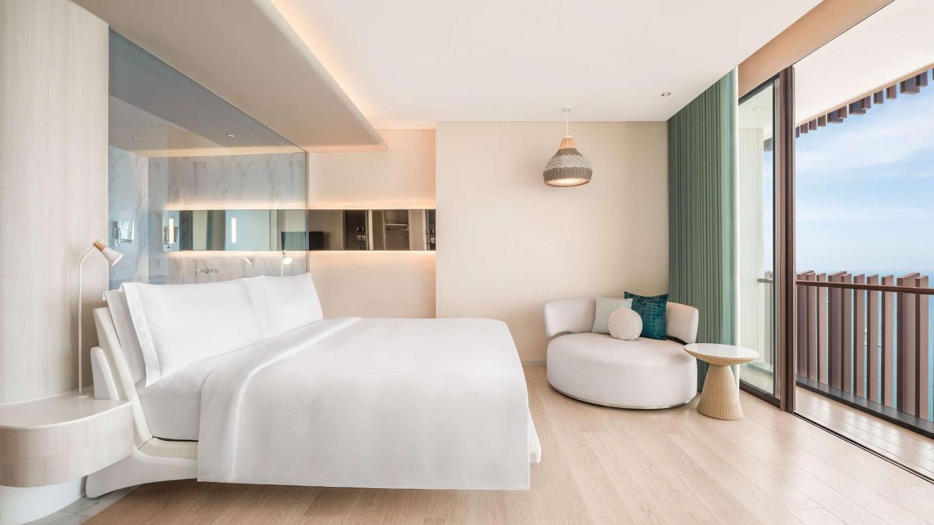 รีสอร์ท โรงแรมฮิลตัน พัทยา - Sha Extra Pattaya