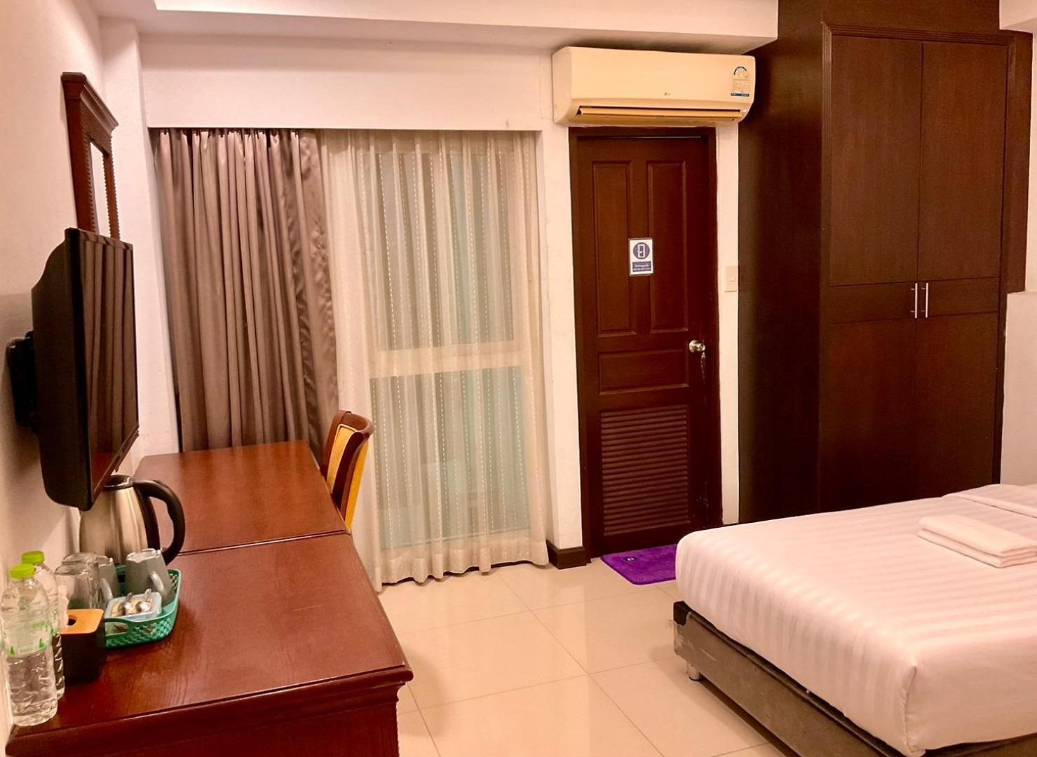 โรงแรม โสตา เรสซิเด้นซ์