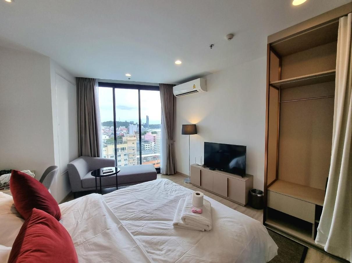 Edge Near Walking Street Pattaya