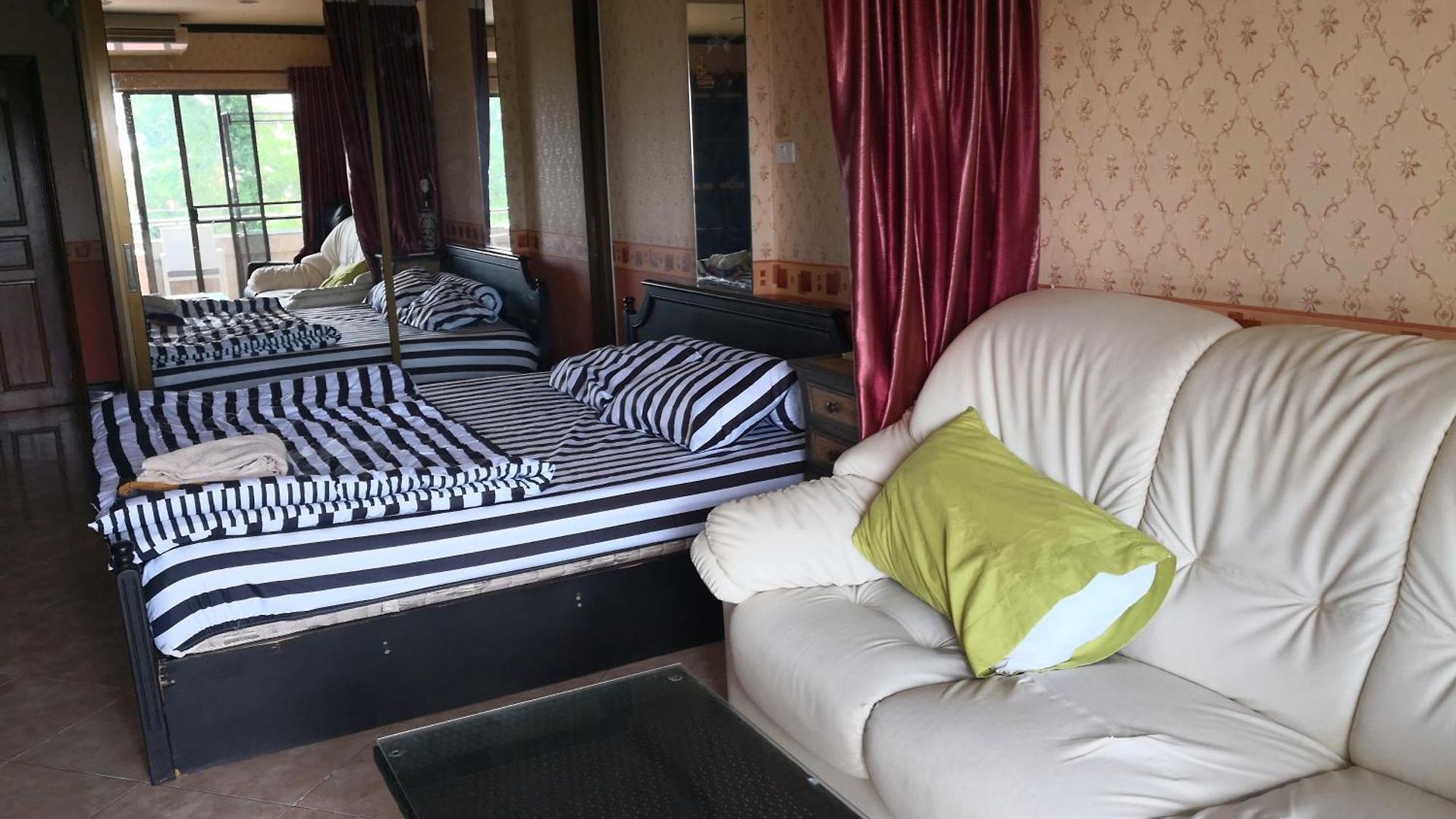 Jomtien Hill Pratamnak Apartment Pattaya