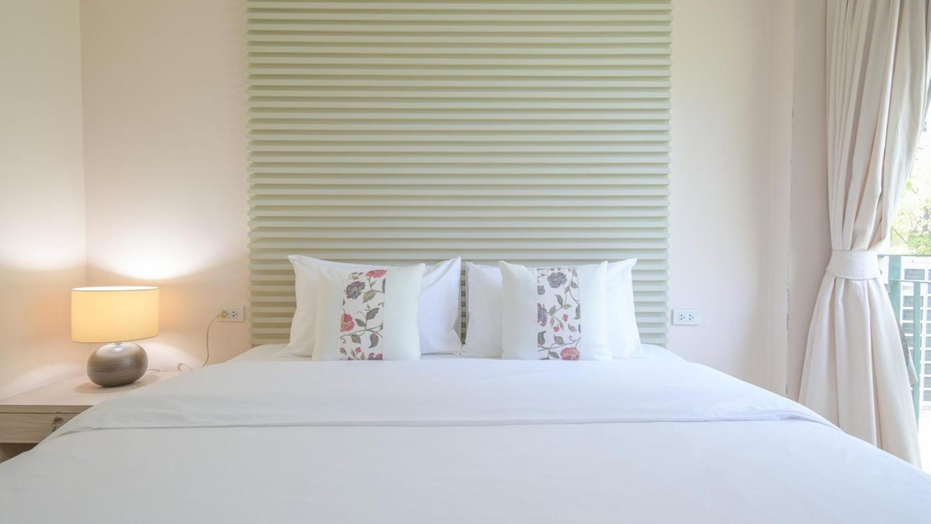 Shamrock โรงแรม