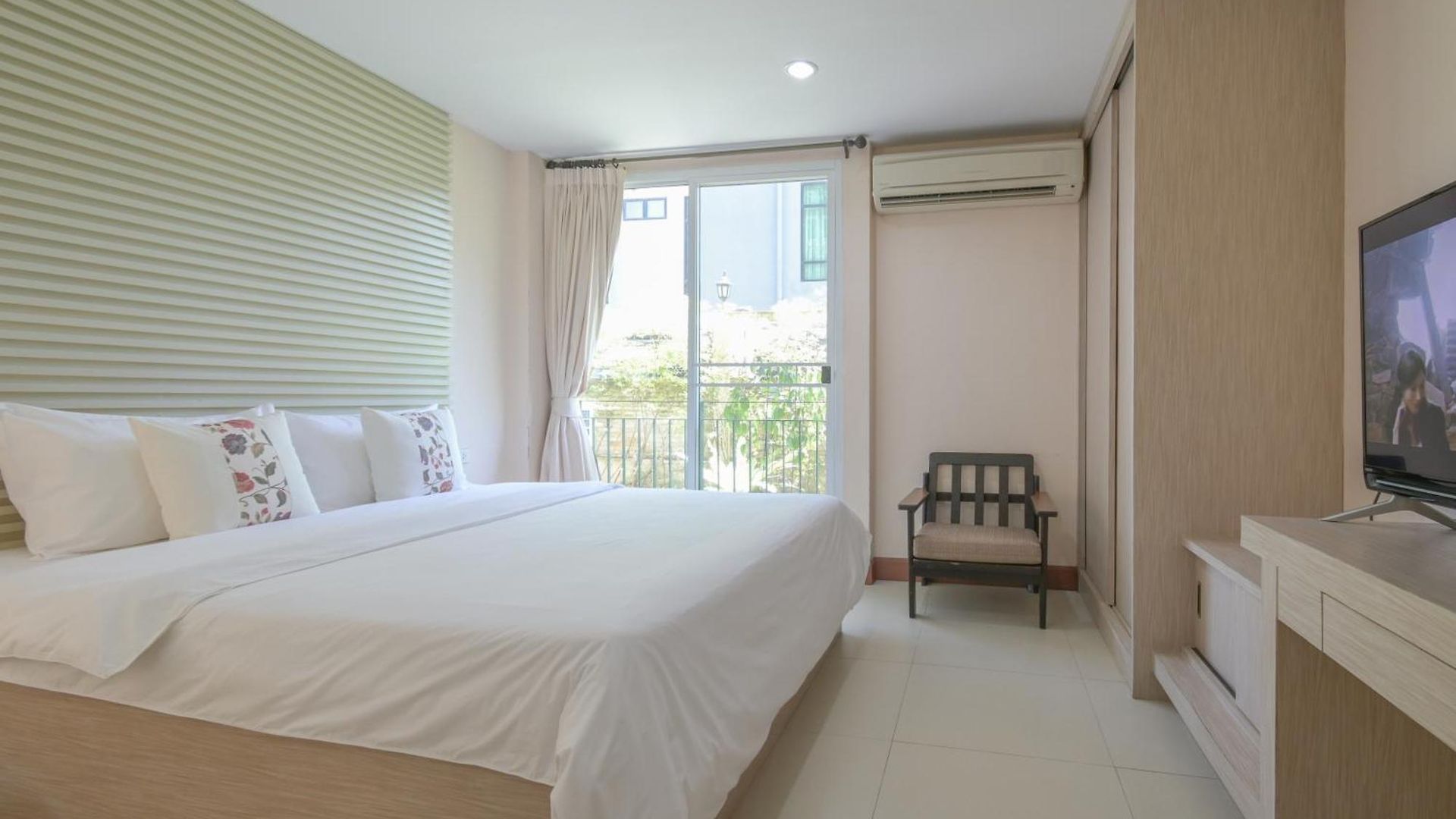 Shamrock โรงแรม 3*