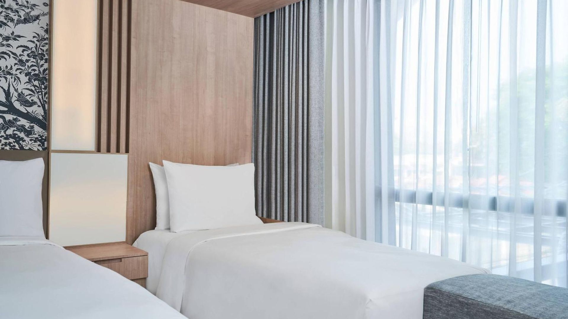 Courtyard By Marriott North Hotel 5*
