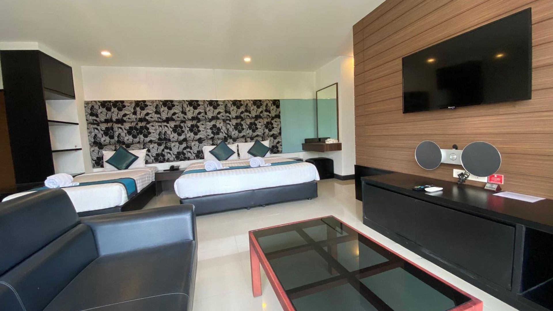 Le Vernissage By Goad Avadhess Hospitality โรงแรม 4*